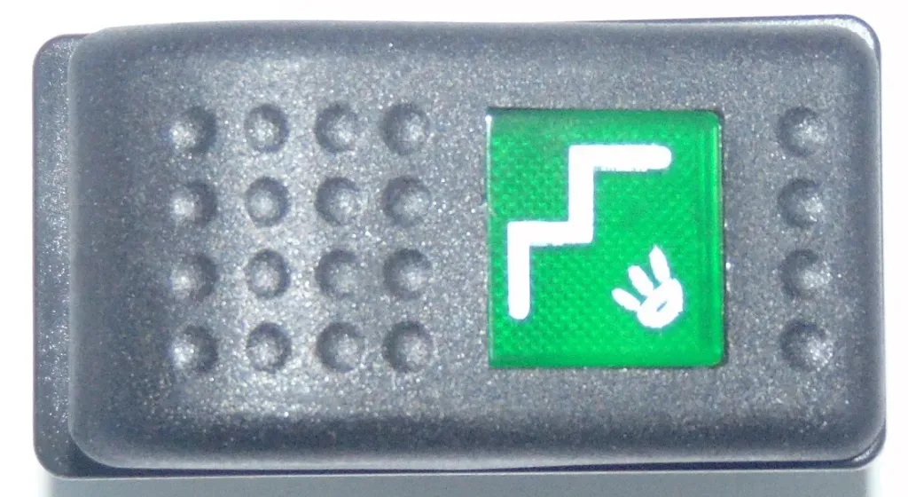 [D5520930] SWITCH AYCO Y VOCHOBUS LUZ INT. IZQ